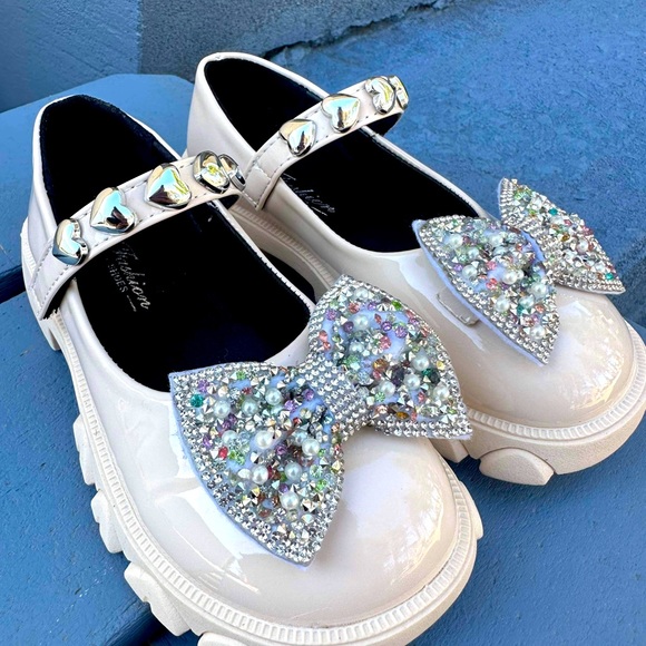 Other - 🤍CUTE🤍GIRLS DRESS SHOELS